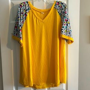 Women’s Yellow V‑Neck Short Sleeve Tee with Leopard Print Raglan Sleeves